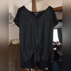 Fortune and Ivy Tie Front Top